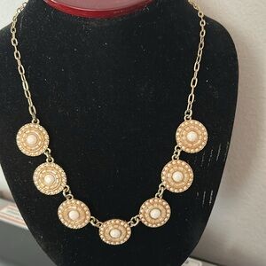Elegant Gold Necklace with Crystal Accents